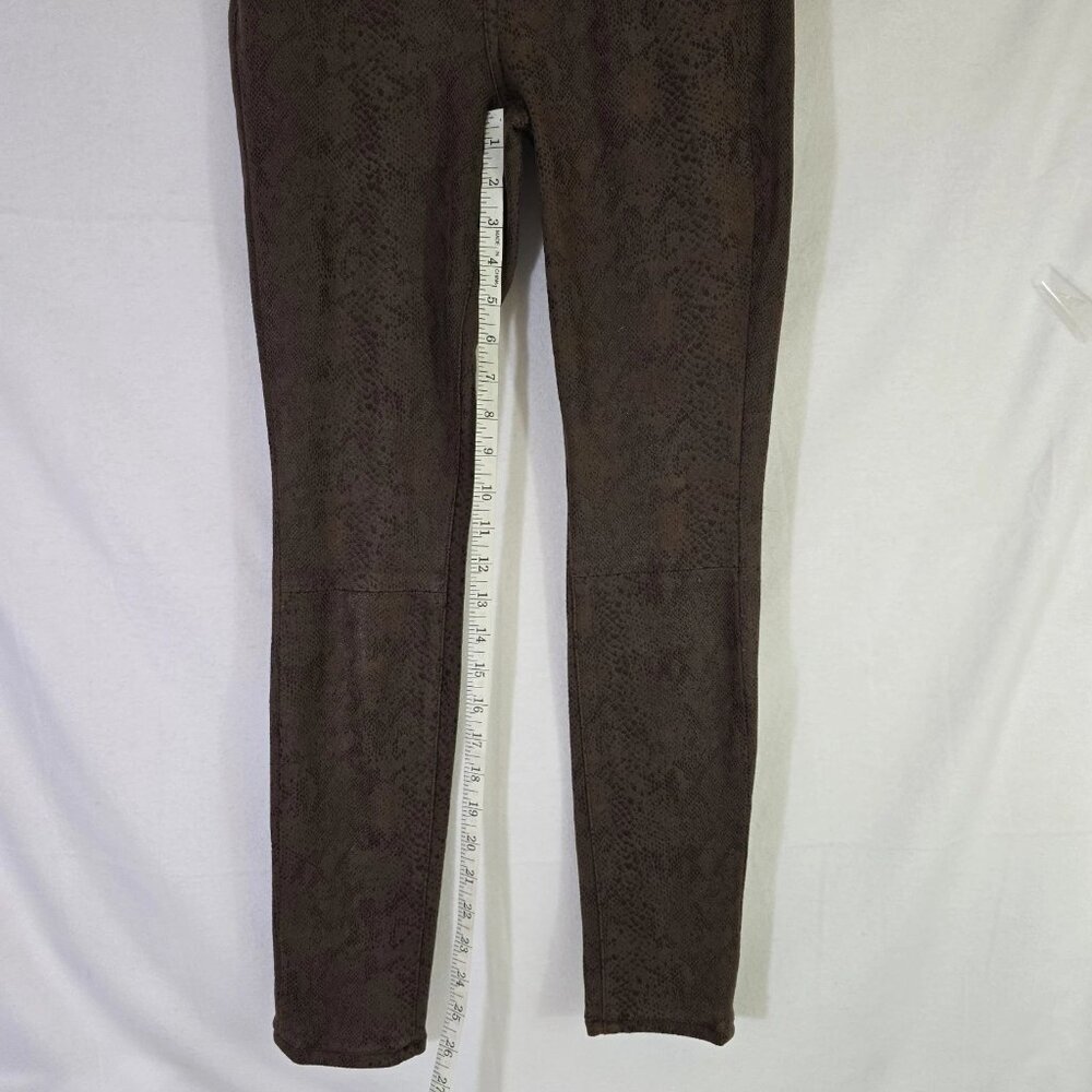 7 For All Mankind Choc Brown Snakeskin Skinny Jeans Sz 26 Amazing Stretch - Picture 7 of 9